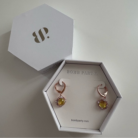 Bomb Party August Mix Bold Spirit Earrings RBP3711 BiColor Peridot Rose Gold - Picture 3 of 9